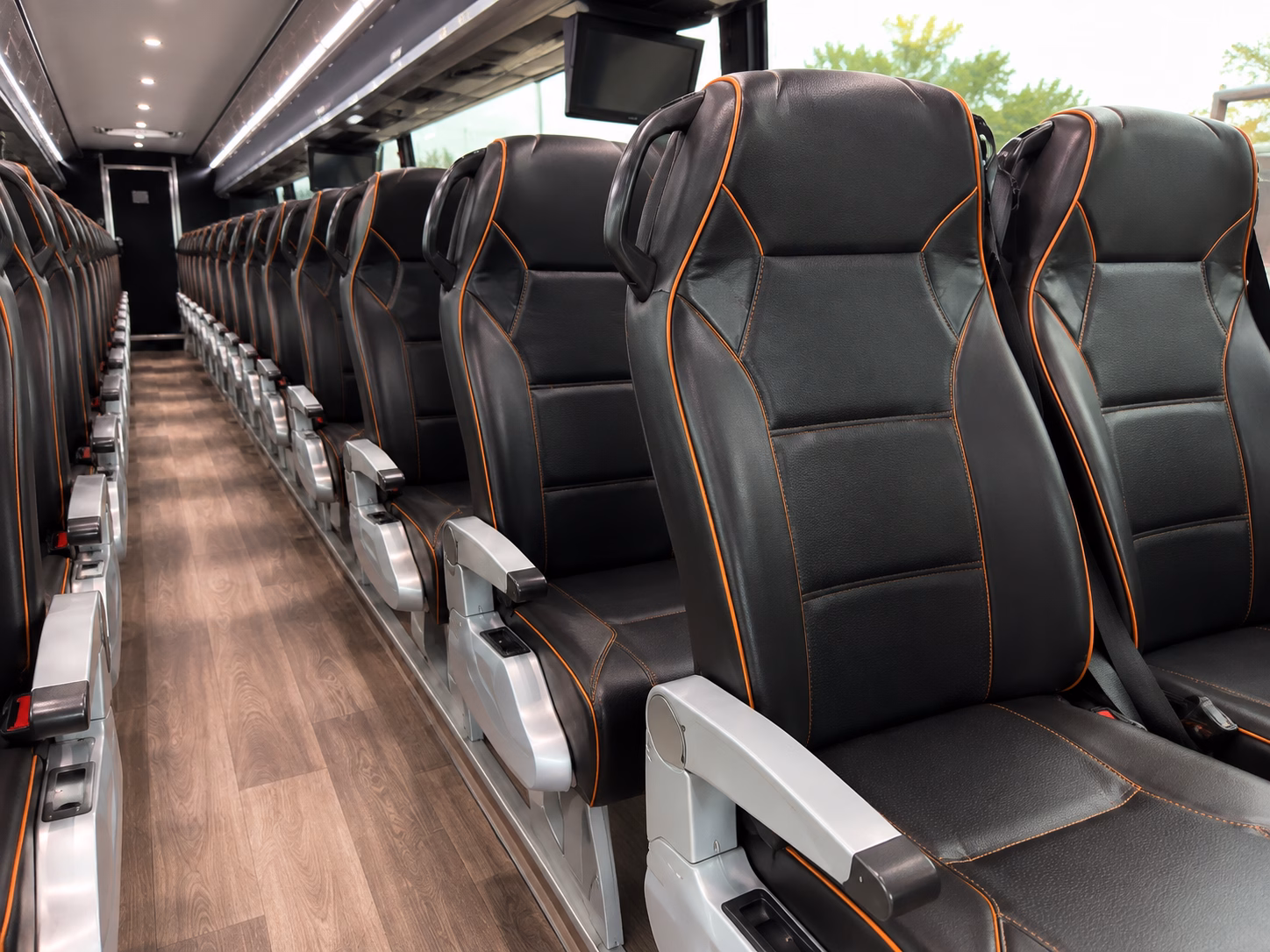 the bus type and amenities
