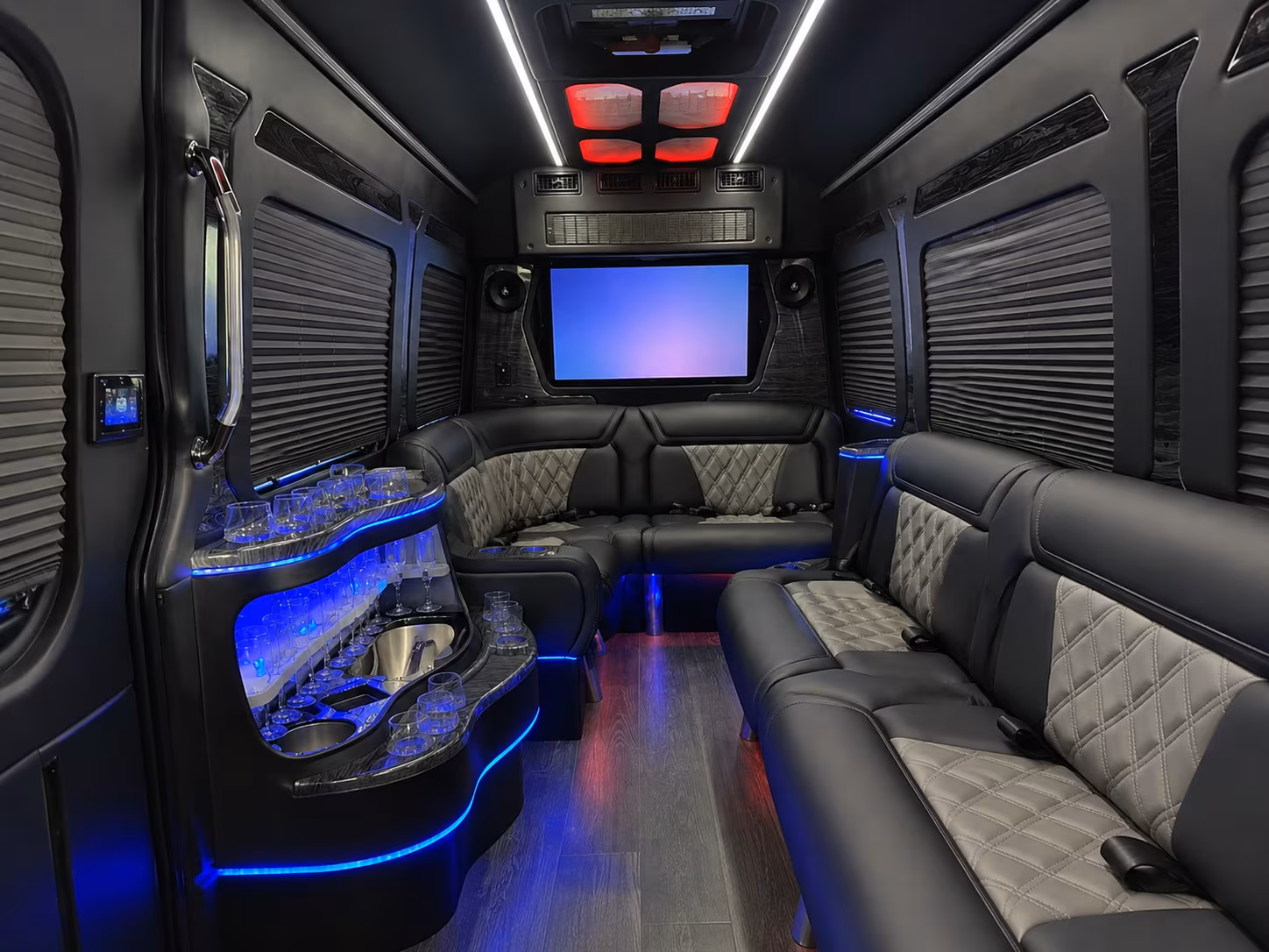 washington custom day trip and driving tour bus rentals